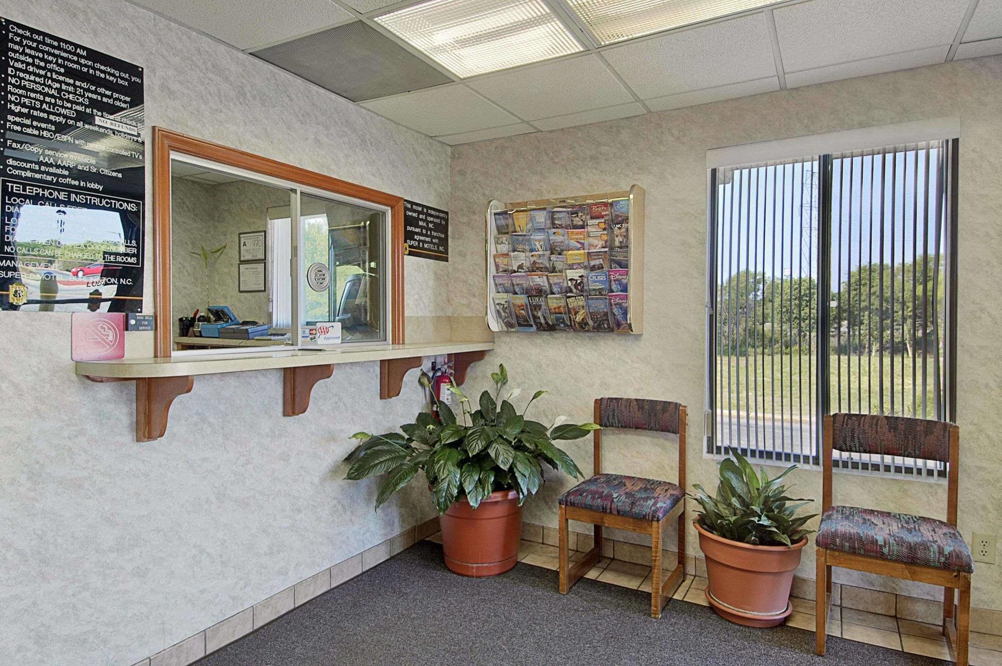 Motel Super 8 By Wyndham Burlington Nc Exterior foto