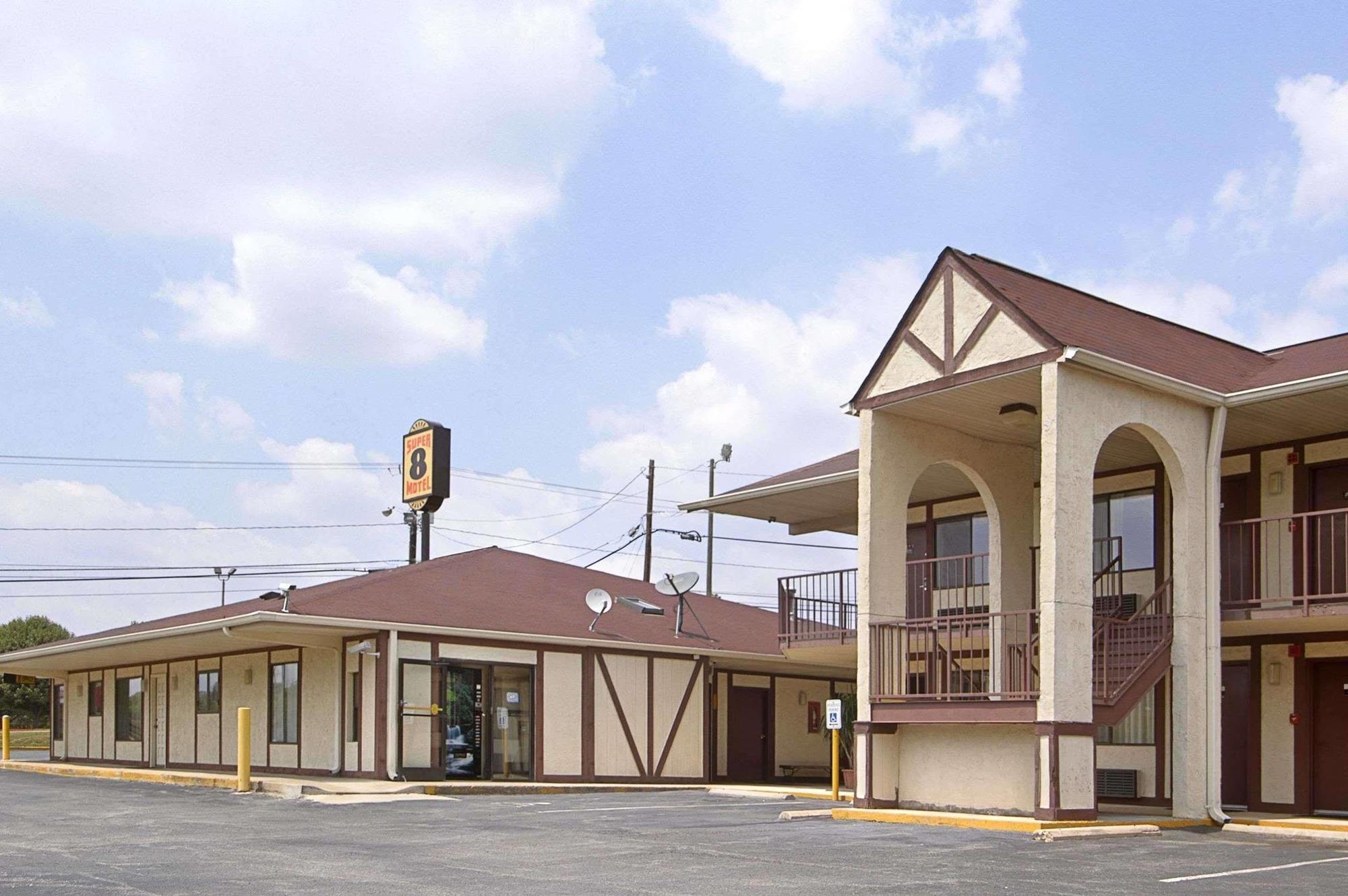 Motel Super 8 By Wyndham Burlington Nc Exterior foto